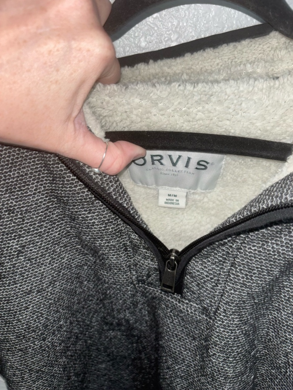 Orvis Sherpa Lined Quarter Zip Fleece Pullover Gray Men’s Medium Warm Cozy - Picture 3 of 4